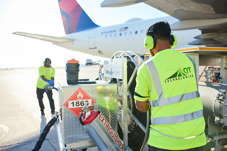 During loading and unloading operations, preparing for the flight at the parking lot of passenger aircraft.